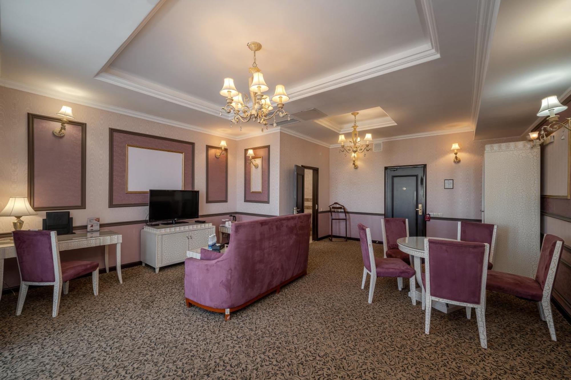 Hotel Jannat Regency Biszkek Zewnętrze zdjęcie