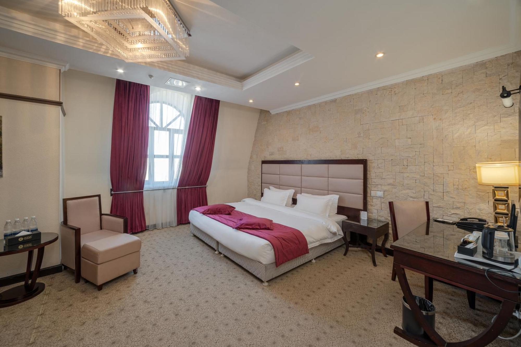 Hotel Jannat Regency Biszkek Zewnętrze zdjęcie