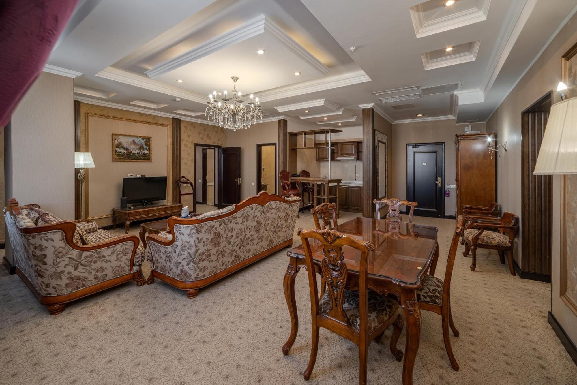 Hotel Jannat Regency Biszkek Pokój zdjęcie